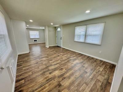 Photo 5 of 20 of home located at 868 Southampton Rd #76 Westfield, MA 01085