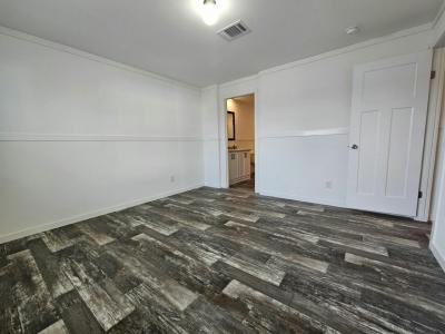 Photo 4 of 12 of home located at 16830 Oak Leaf Court North Fort Myers, FL 33917