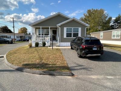 Photo 2 of 23 of home located at 10 Pondview Terrace Danbury, CT 06810
