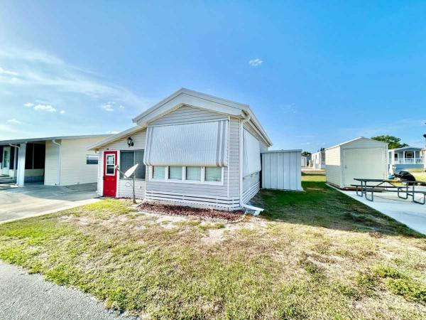 1990  Mobile Home For Sale