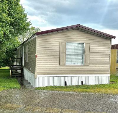 Mobile Home at 7 Southwind Street London, KY 40744
