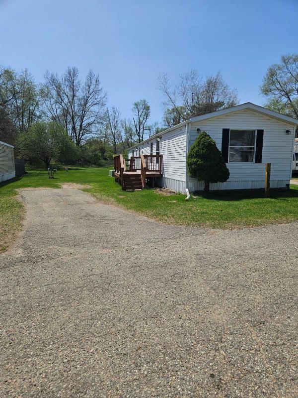 Photo 1 of 2 of home located at 1723 Fairlawn Rd. Howell, MI 48855