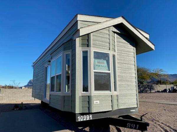 Photo 1 of 2 of home located at 6601 E Us Hwy 60 #10 Gold Canyon, AZ 85118