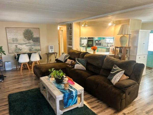 1977 Manufactured Home