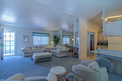 Photo 4 of 19 of home located at 146 Le Arta Dr. Henderson, NV 89074