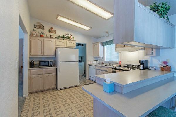 1996 Hallmark Manufactured Home