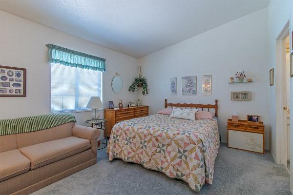 1996 Hallmark Manufactured Home