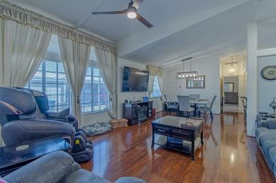 Photo 4 of 27 of home located at 101 Brian Dr. Henderson, NV 89074