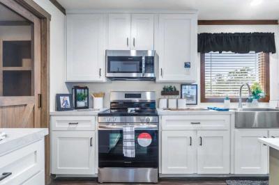 Photo 4 of 14 of home located at 1609 American Drive Cleburne, TX 76033