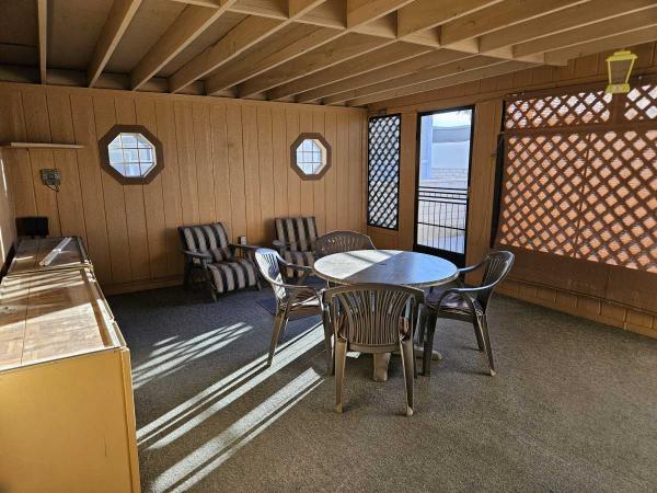 1994 FLEETWOOD SANDALWOOD Mobile Home