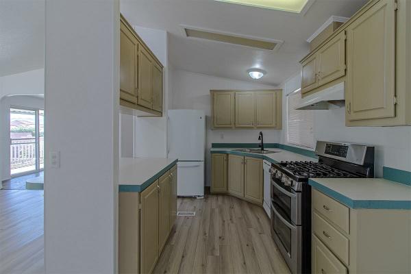 2000 Fleetwood Manufactured Home