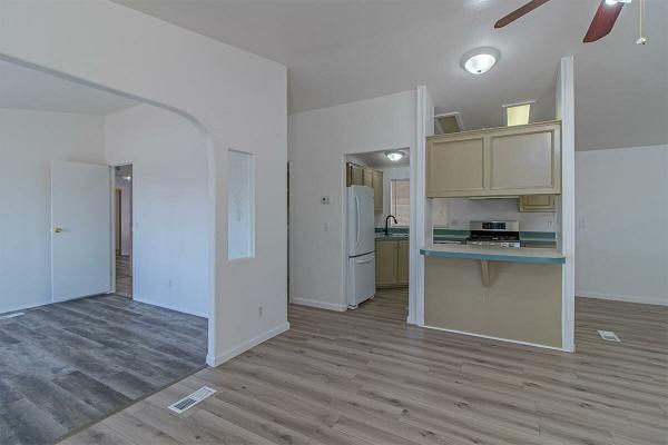 2000 Fleetwood Manufactured Home