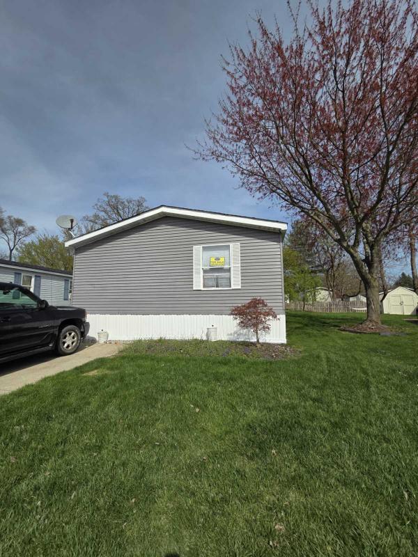 1988 Oak Springs Manufactured Home