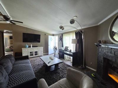 Photo 4 of 13 of home located at 577 Morel Ct. Wixom, MI 48393