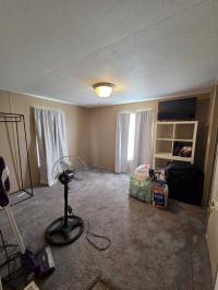 1988 Oak Springs Manufactured Home