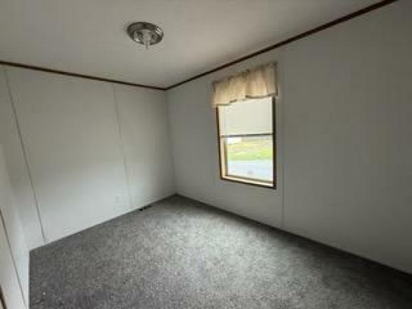 2023 Commodore Mobile Home