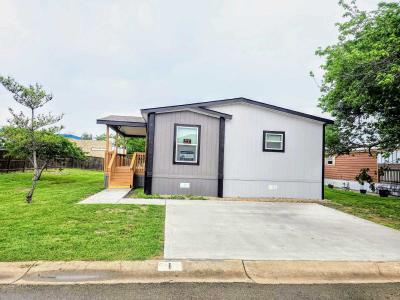 Photo 5 of 41 of home located at 3400 Robinson Dr # 1 Waco, TX 76706