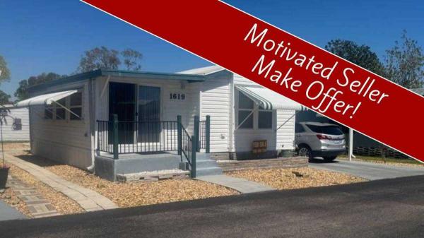 Photo 1 of 2 of home located at 1619 Estate Drive Lakeland, FL 33815