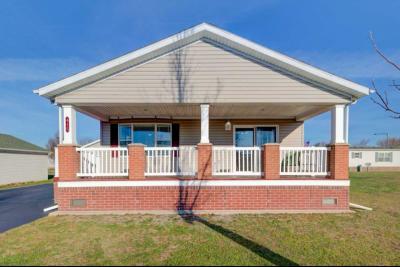 Photo 1 of 27 of home located at 415 James Rd Elwood, IL 60421