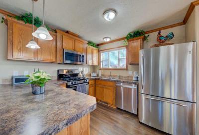 Photo 3 of 27 of home located at 415 James Rd Elwood, IL 60421