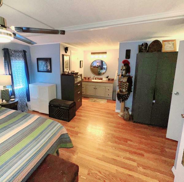 HILL Mobile Home