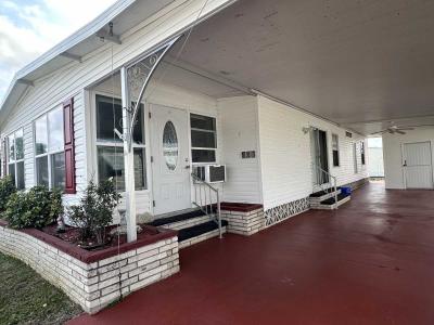 Photo 4 of 8 of home located at 497 Avanti Way North Fort Myers, FL 33917