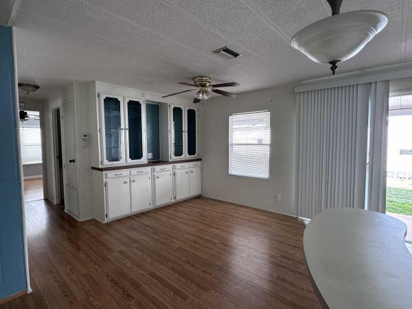 1980 Barr HS Mobile Home
