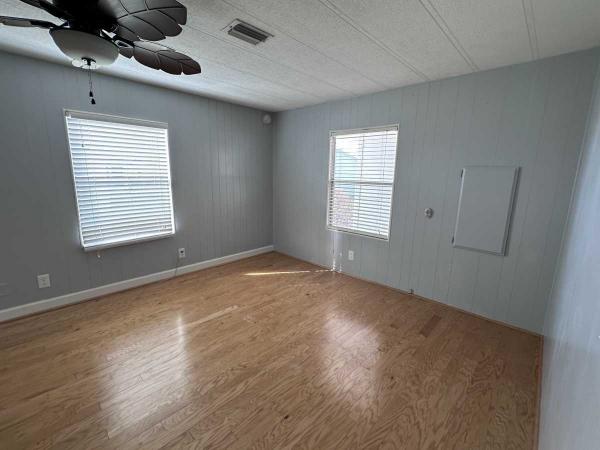 1980 Barr HS Mobile Home