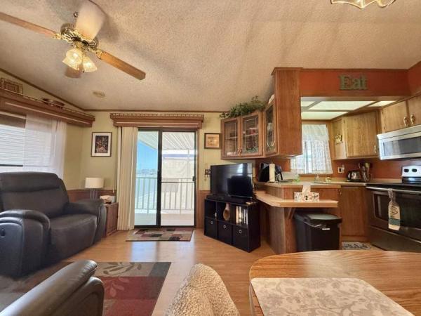 1989 Cavco Manufactured Home