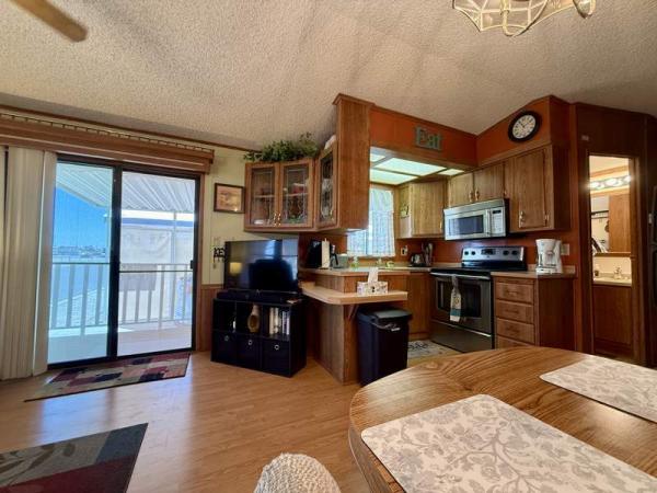 1989 Cavco Manufactured Home