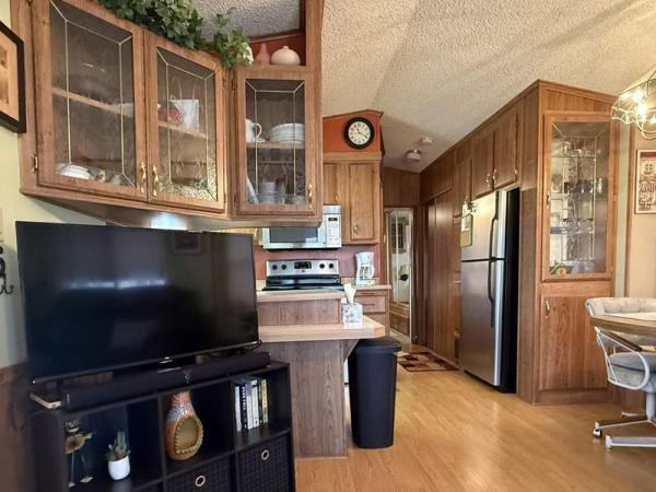 1989 Cavco Manufactured Home