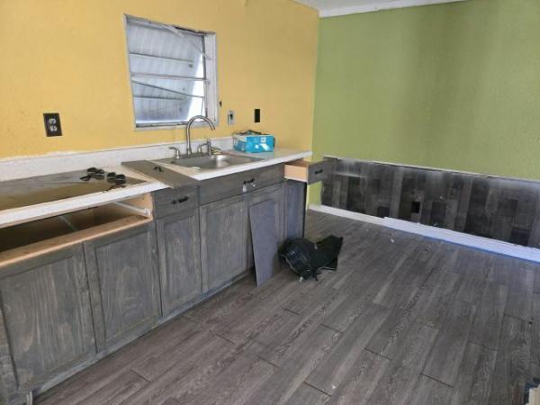 1978 HOME Manufactured Home