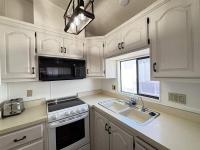 1990 Castle Manufactured Home