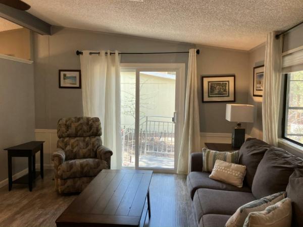 1986 CAVCO CAVCO Manufactured Home