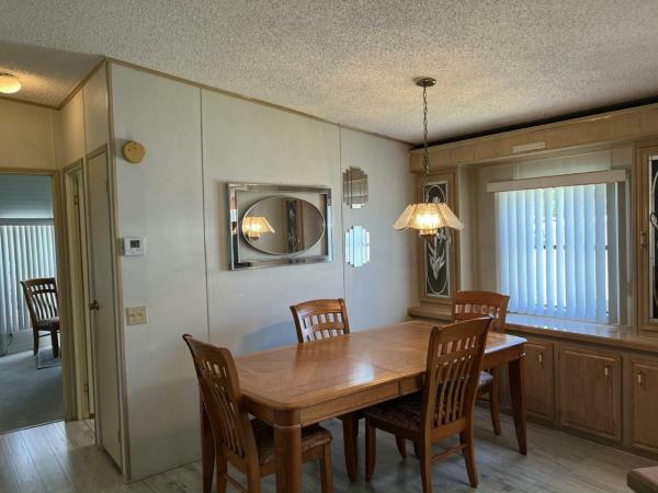 1989 HS Fleetwood Manufactured Home