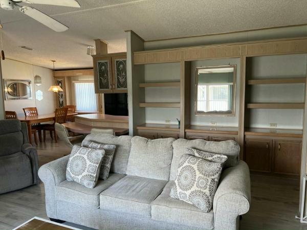 1989 HS Fleetwood Manufactured Home