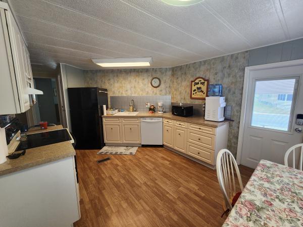 1978 TWIN Mobile Home