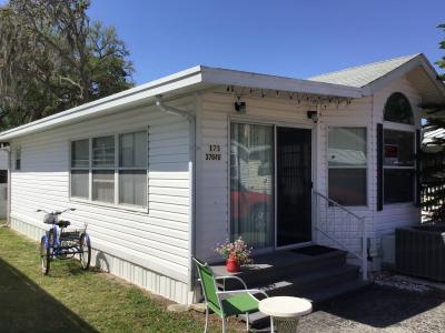 Photo 2 of 10 of home located at 37647 Chancey Road Zephyrhills, FL 33541