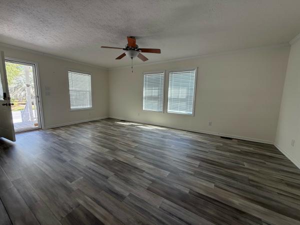 2023 Clayton 58FRE2 Mobile Home