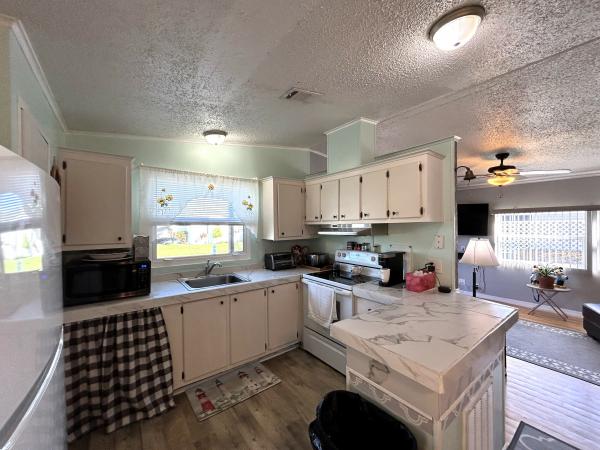 1985 Palm Harbor Mobile Home