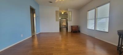 Photo 4 of 12 of home located at 5829 Tuna Drive Orlando, FL 32822