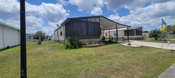 1989  Mobile Home For Sale