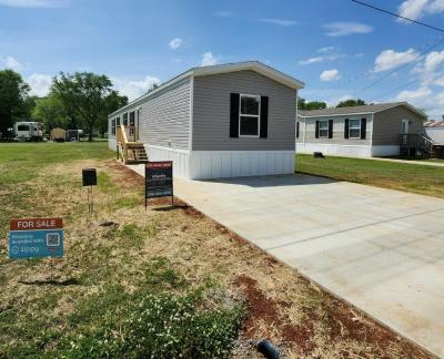 Photo 5 of 12 of home located at 10420 Us Hwy 31, #348 Tanner, AL 35671
