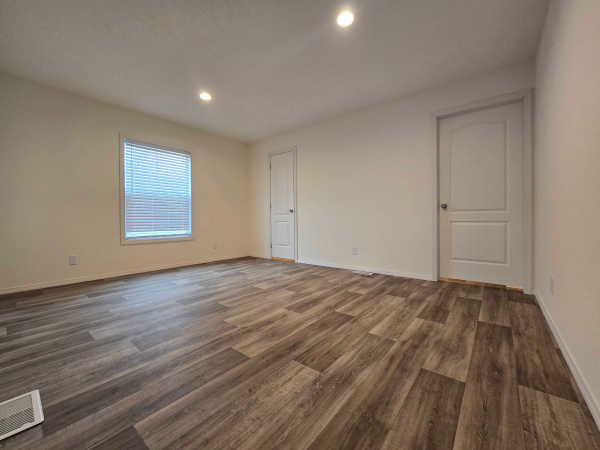 2023 Clayton - Redwood Falls  Home