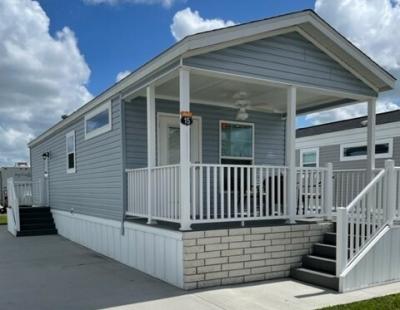 Photo 5 of 8 of home located at 37531 Simba St 015 Zephyrhills, FL 33541