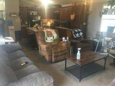 Mobile Home at 73 Pasadena Drive Lot 73Pd Olathe, KS 66061
