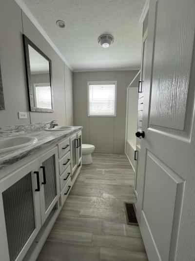 Mobile Home at 3489 Creekside Blvd Burton, MI 48519