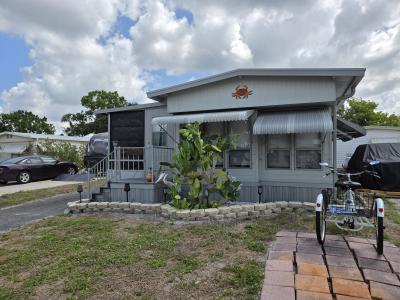 Photo 2 of 3 of home located at 5100 60th Street East I-03 Bradenton, FL 34203