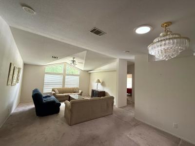 Photo 3 of 10 of home located at 5565 SW 56th St. Ocala, FL 34474