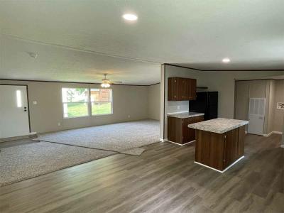 Photo 4 of 7 of home located at 418 Carrie Lee Ln. Clinton, TN 37716